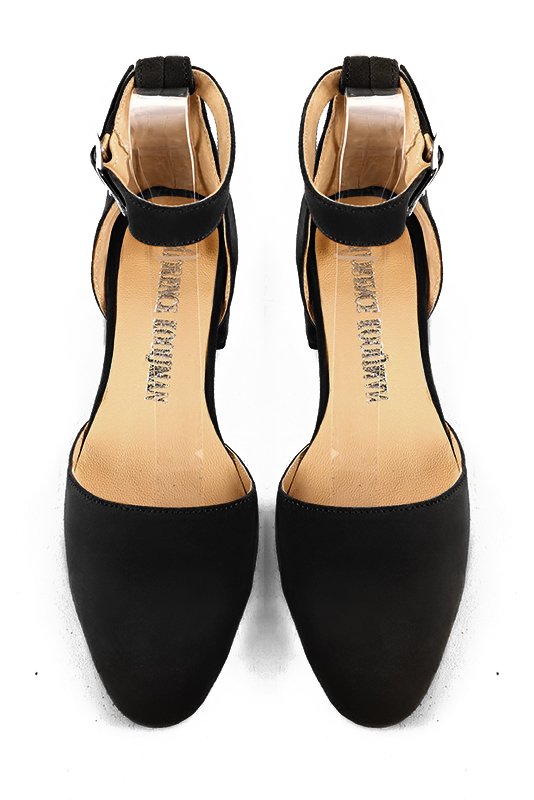 Matt black women's open side shoes, with a strap around the ankle. Round toe. Low block heels. Top view - Florence KOOIJMAN